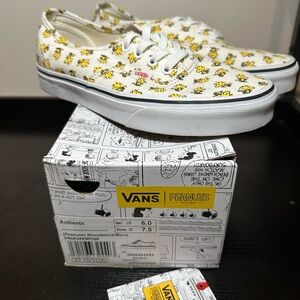 Vans Authentic Peanuts Woodstock. Mens 6 womens 7.5